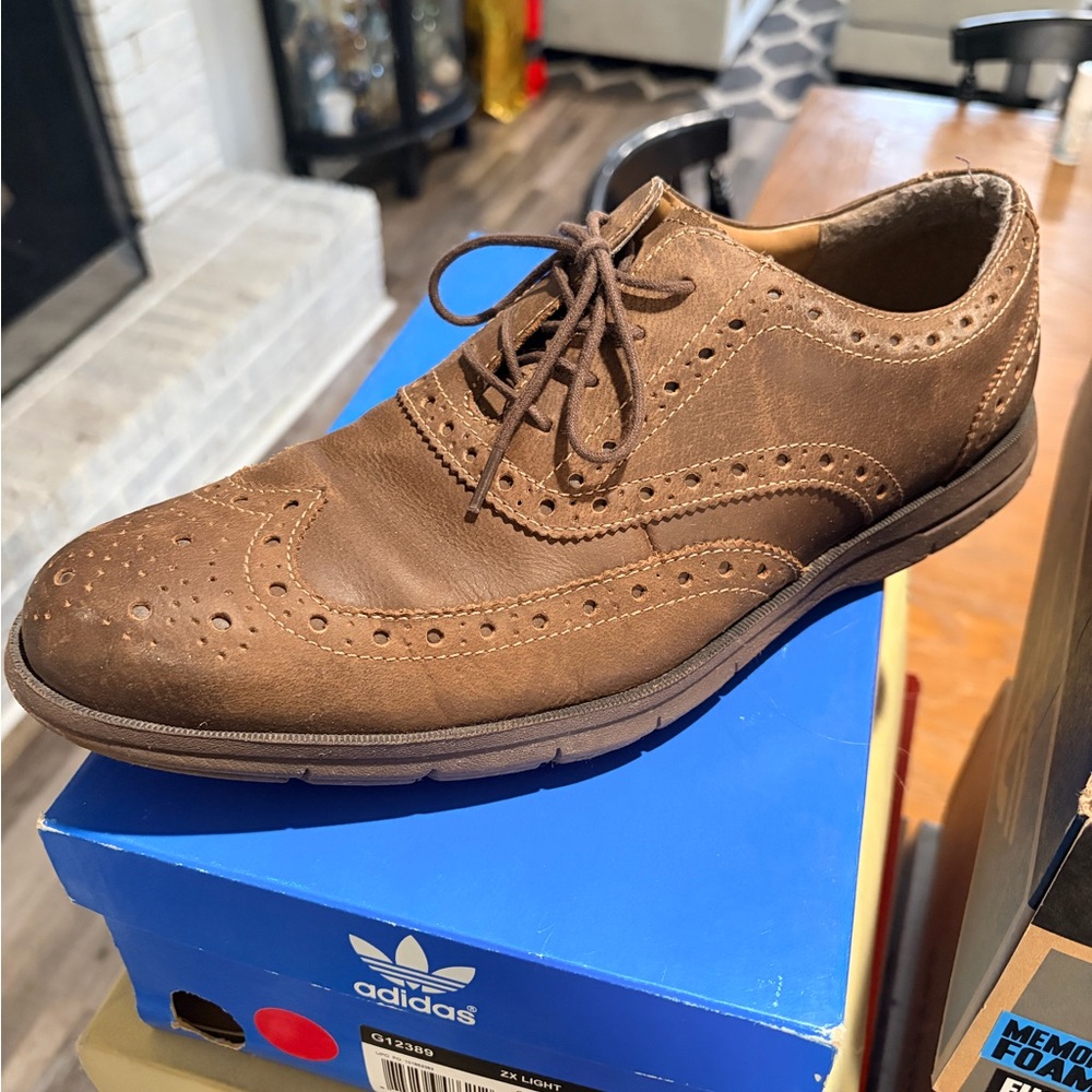 Adidas Men's Tan Oxford Shoes